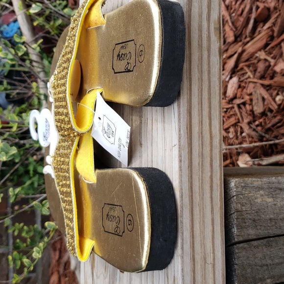 NWT Easy USA women's gold sequence flip flop sandals - Picture 8 of 11